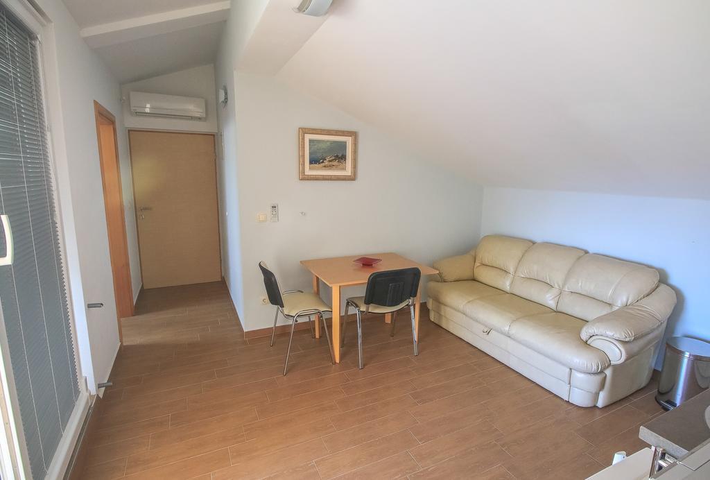 Apartment Ana Vodice Exterior photo